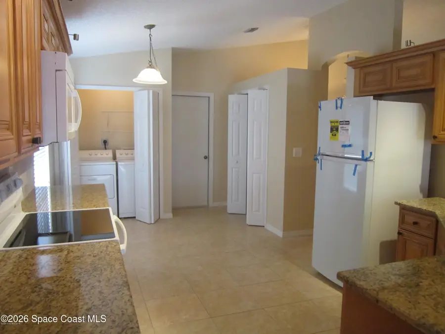 660 Wickham Lakes Drive, Melbourne, FL 32940 - Image #2