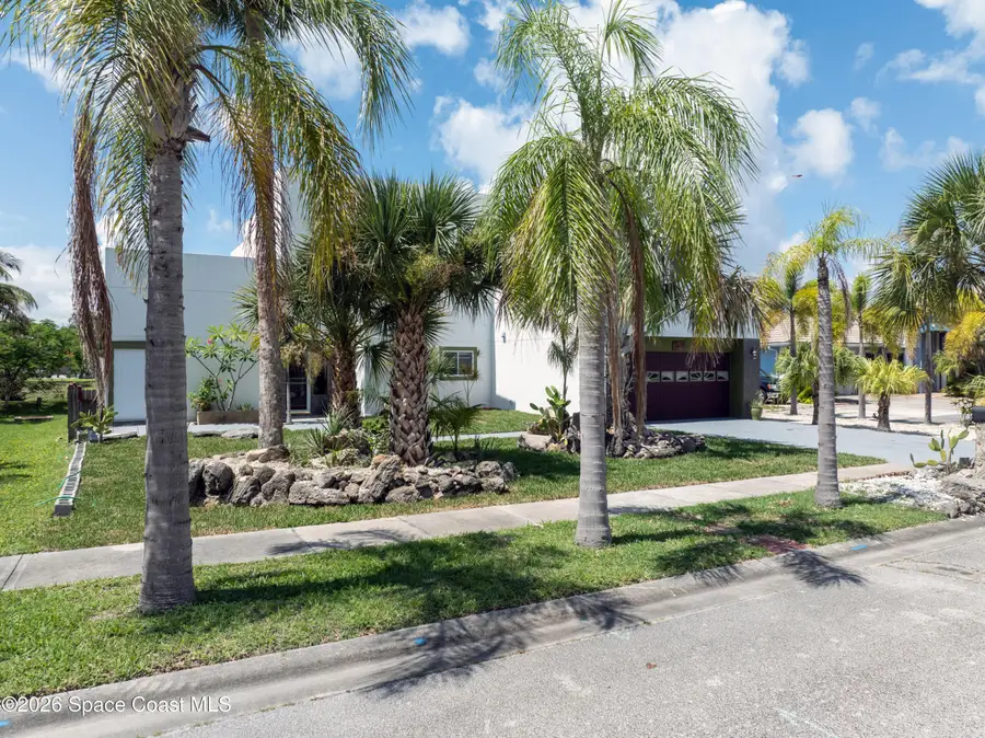 807 W Central Boulevard, Cape Canaveral, FL 32920 - Image #2