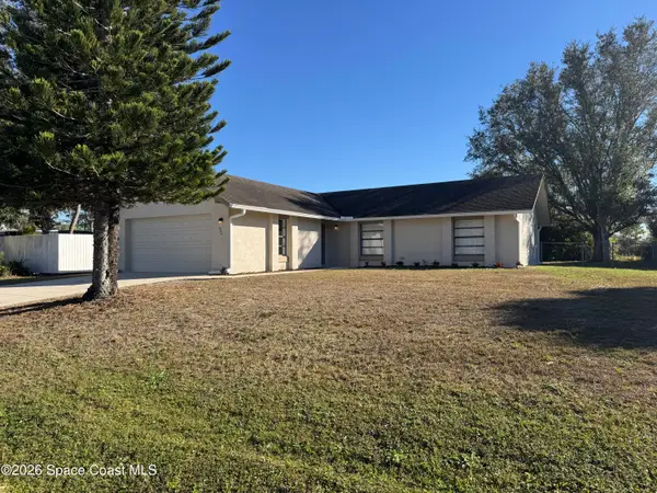 934 Lynbrook Street Nw, Palm Bay, FL 32907