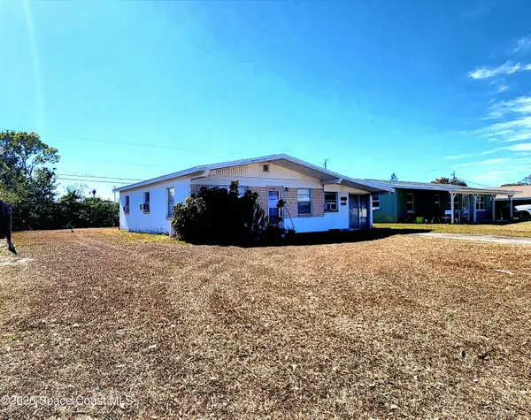 2455 Pepper Avenue, Melbourne, FL 32935