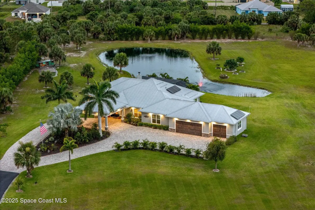 2141 Madden Avenue Sw, Palm Bay, FL 32908 - Image #1