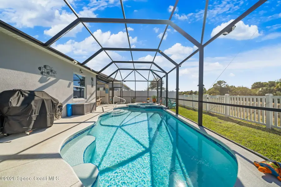 764 Corbin Circle Sw, Palm Bay, FL 32908 - Image #2