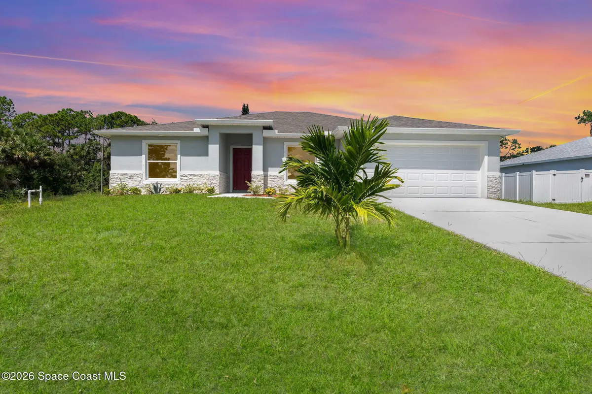 1526 Holcomb Street Nw, Palm Bay, FL 32907 - Image #1