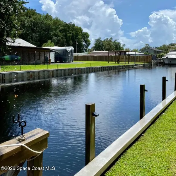 56304 Acorn Road, Astor, FL 32102