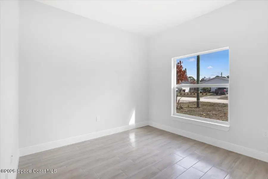 1635 19th Avenue Sw, Vero Beach, FL 32962 - #3