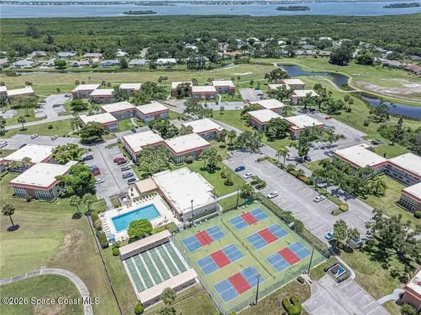 12 Vista Palm Lane #103, Vero Beach, FL 32962