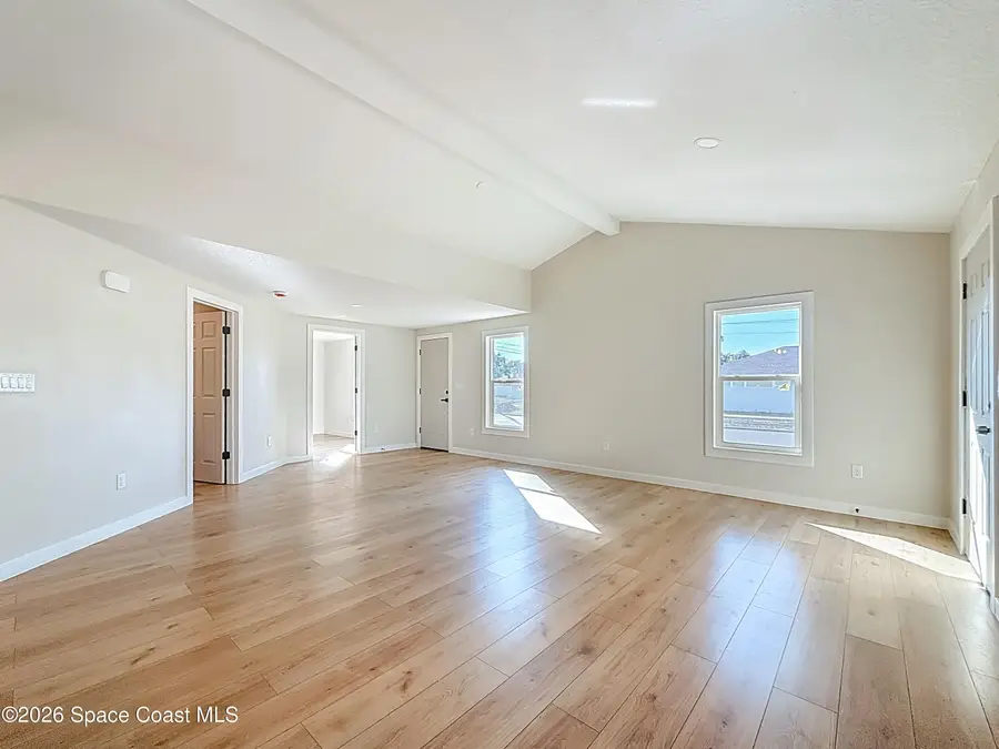 6948 Dartmouth Avenue N, Saint Petersburg, FL 33710 - #3