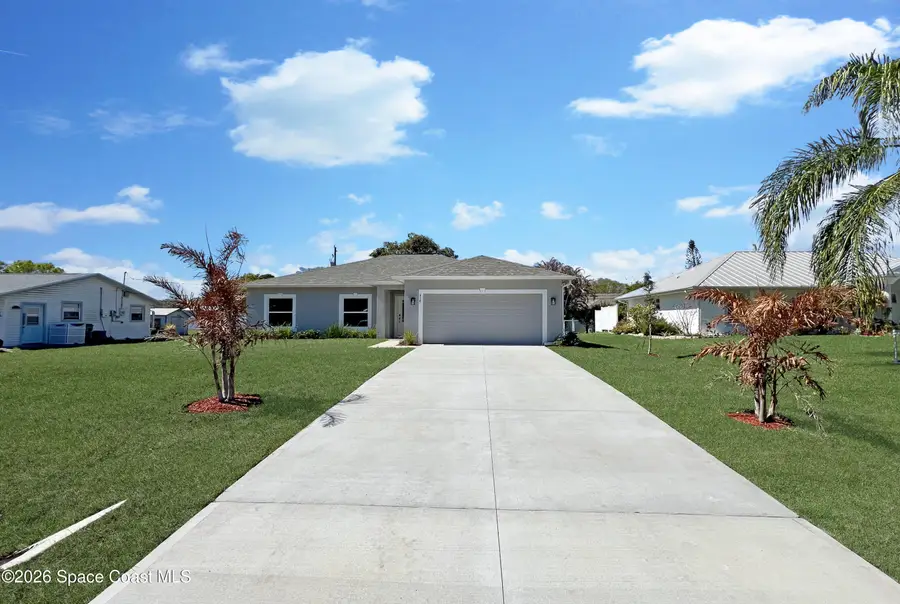 418 Easy Street, Sebastian, FL 32958 - #2