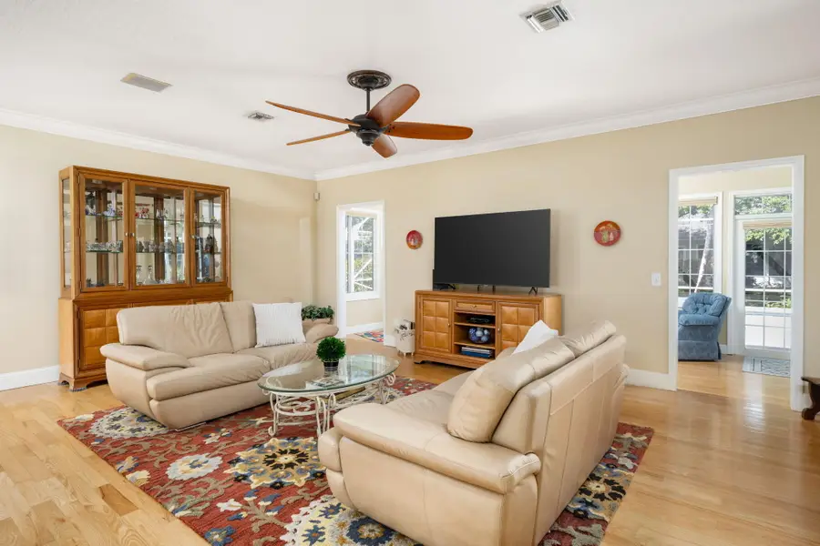 137 38th Court, Vero Beach, FL 32968 - #3