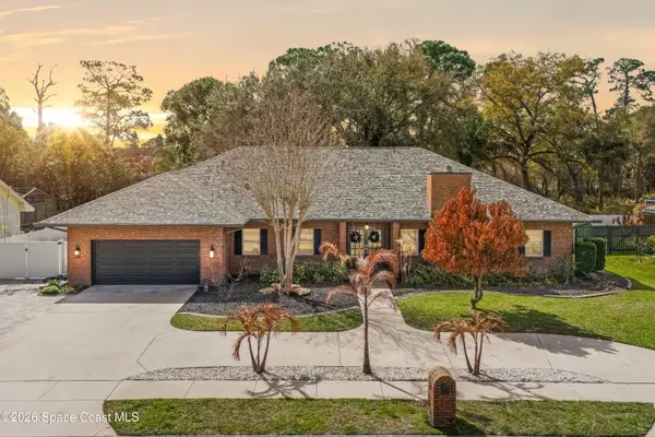 572 Lake Ashley Circle, Melbourne, FL 32904