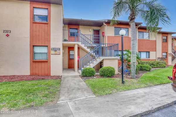 2323 Golf Lake Circle #1122, Melbourne, FL 32935