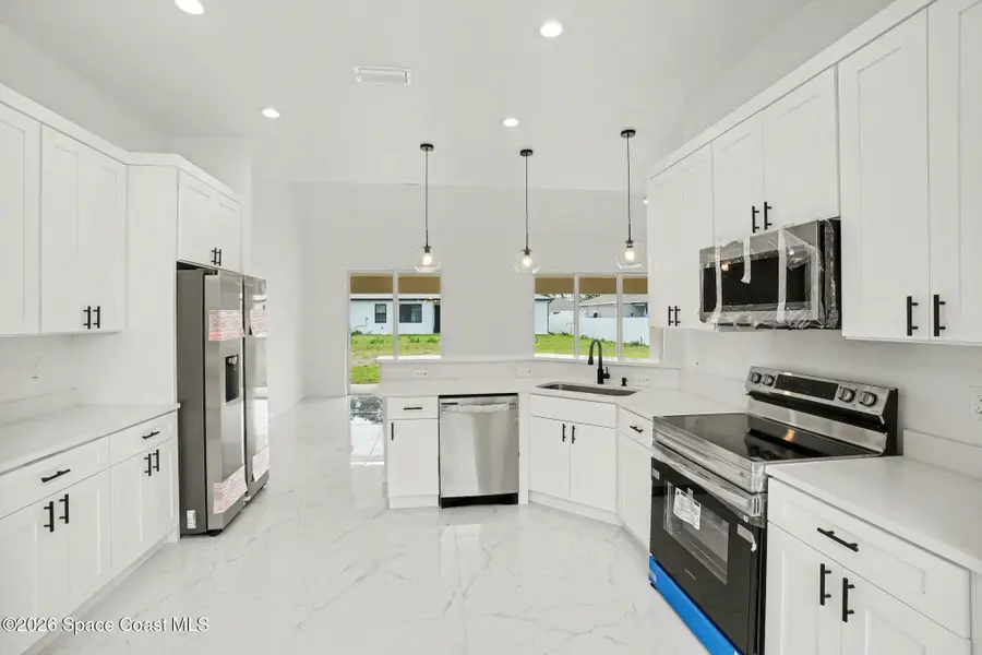 3267 Halacka Avenue Se, Palm Bay, FL 32909 - #3