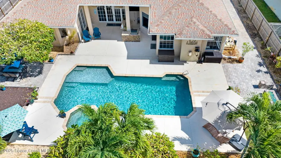 2735 S Courtenay Parkway, Merritt Island, FL 32952 - #3