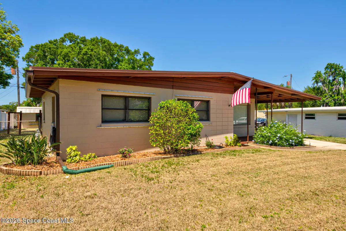 1016 S Park Avenue, Titusville, FL 32780 - #1