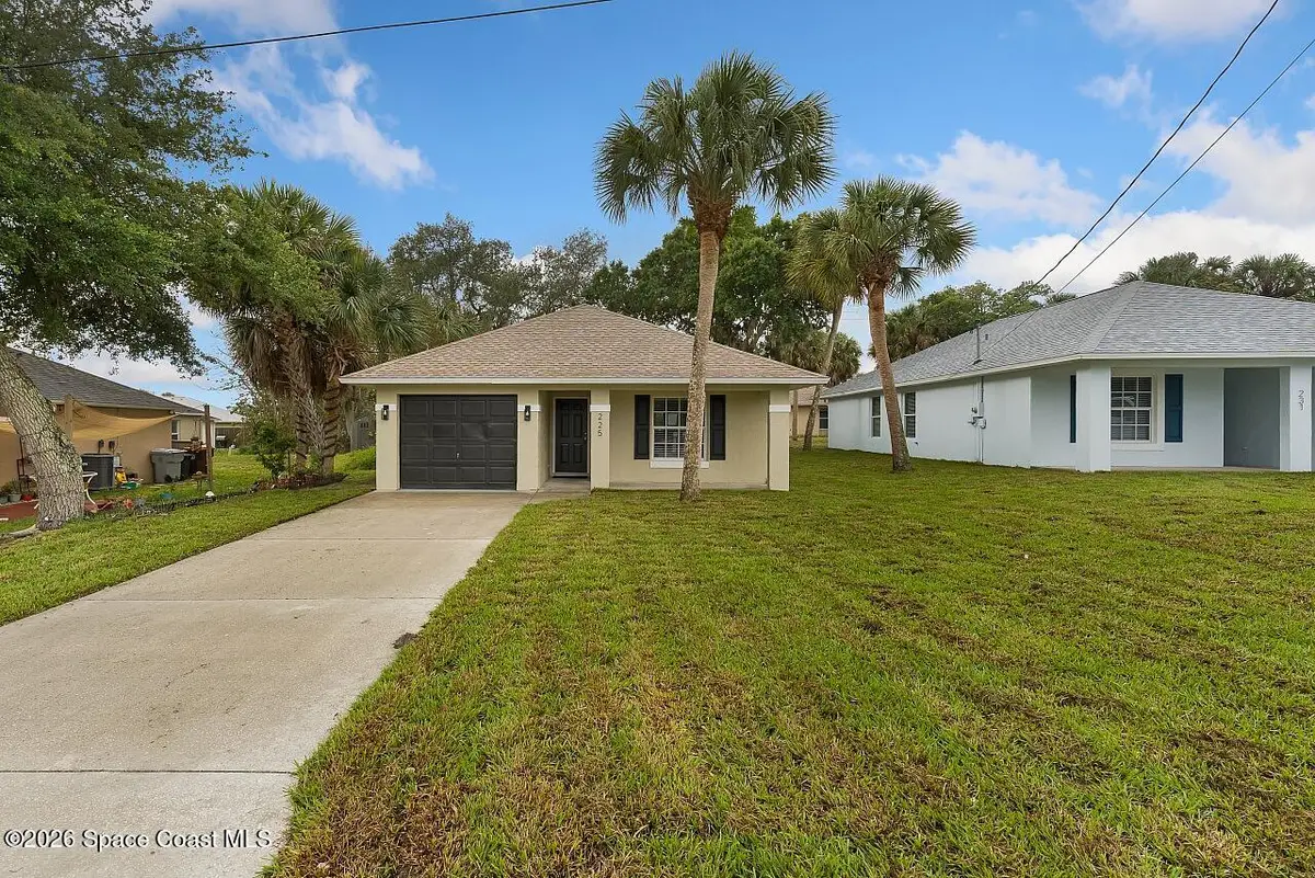 225 12th Street Sw, Vero Beach, FL 32962 - #1