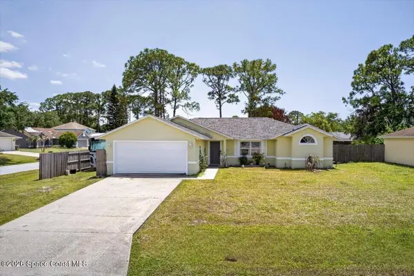 1602 Hawksbill Street Nw, Palm Bay, FL 32907