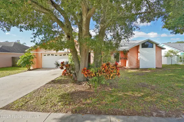 385 Island Oaks Place, Merritt Island, FL 32953