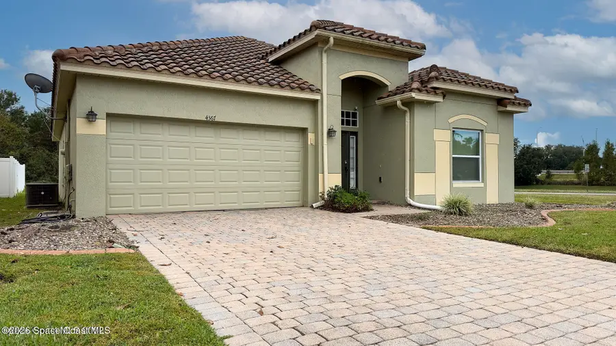 4367 Fitzroy Reef Drive, Mims, FL 32754 - #3