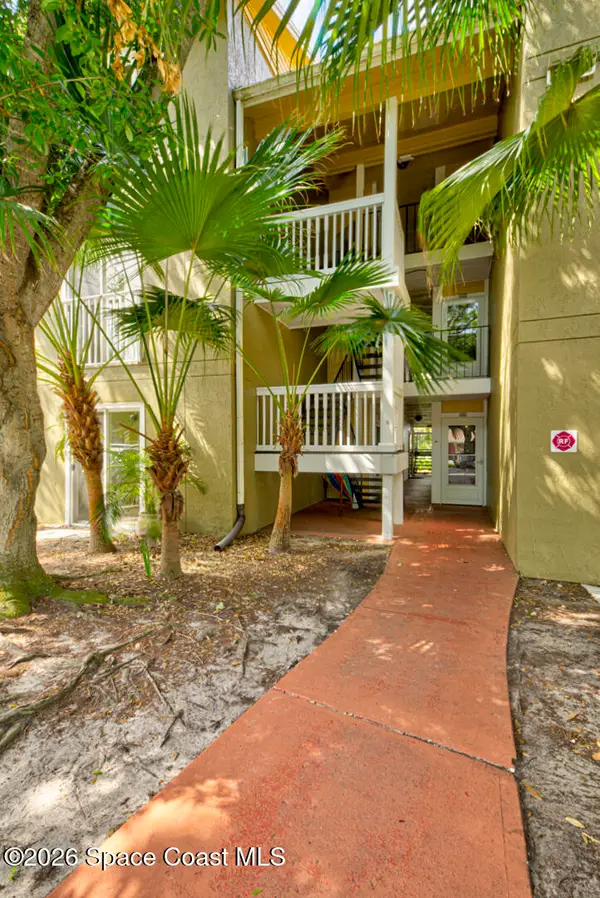 225 S Tropical Trail #605, Merritt Island, FL 32952