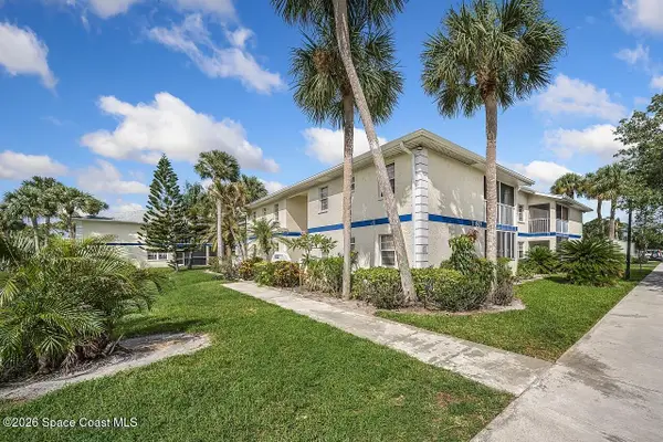 1507 SE Royal Green Circle #102, Port St. Lucie, FL 34952