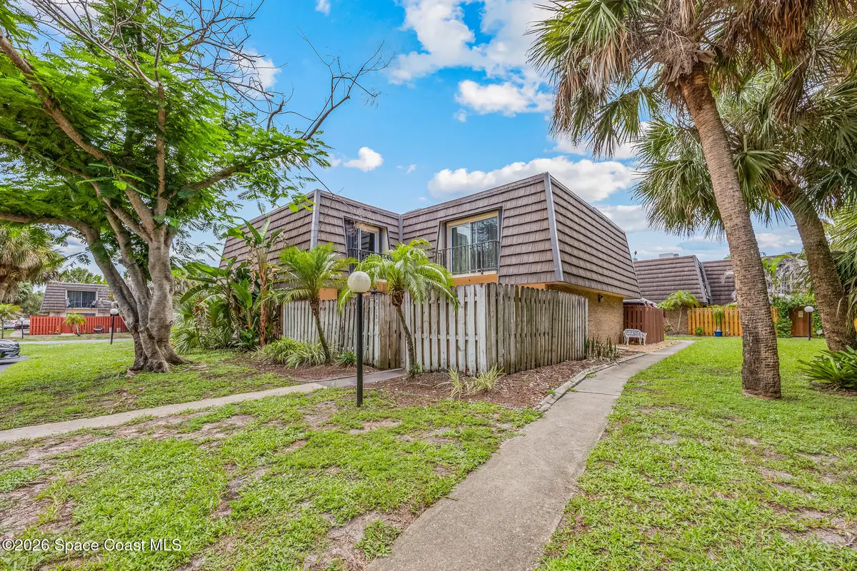 2715 Vista Oaks Circle Ne, Palm Bay, FL 32905 - #1