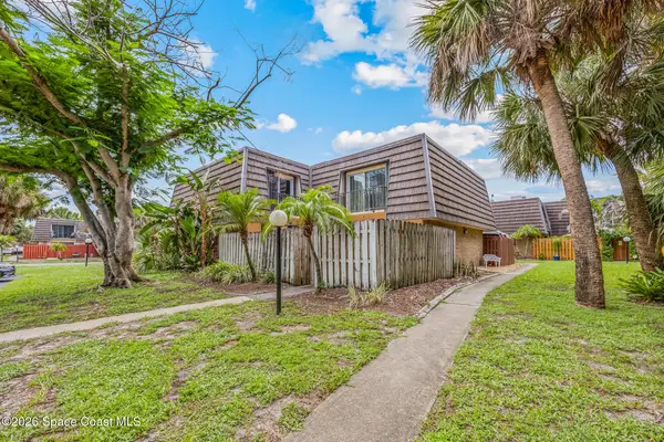 2715 Vista Oaks Circle Ne, Palm Bay, FL 32905