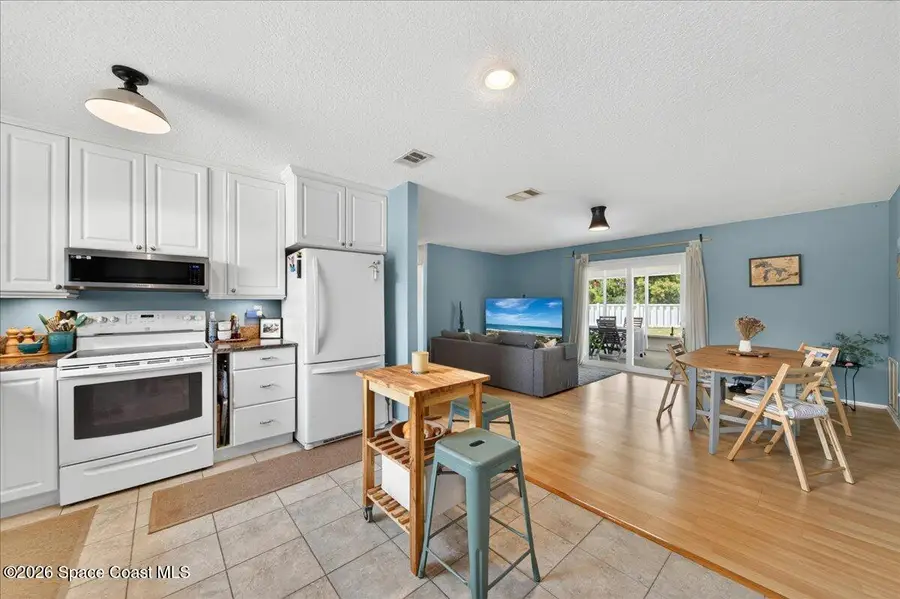 920 Gables Way, Melbourne, FL 32940 - #3