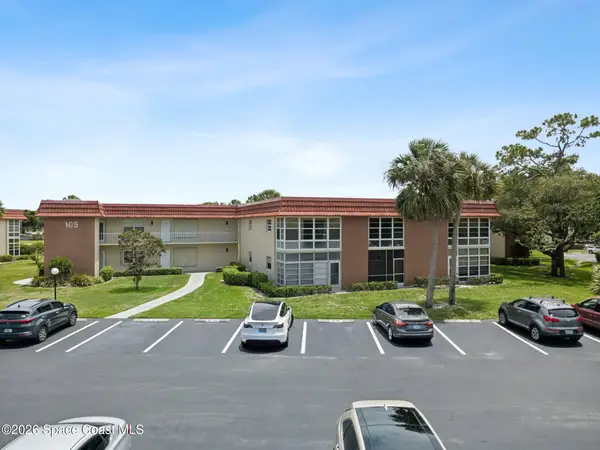 105 Spring Lake Court #203, Vero Beach, FL 32962