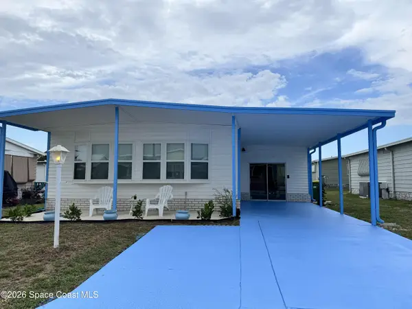 805 Wren Circle, Barefoot Bay, FL 32976