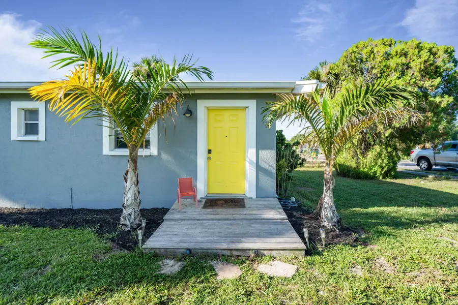 604 Paw Paw Street, Cocoa, FL 32922 - #2