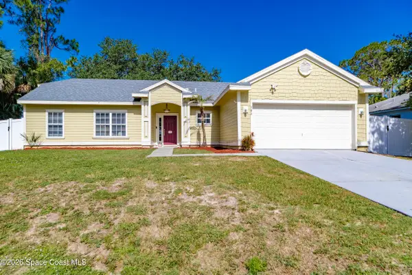 586 Sea Fury Avenue Sw, Palm Bay, FL 32908