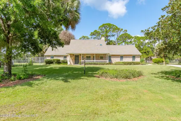 898 Havelock Avenue Sw, Palm Bay, FL 32908