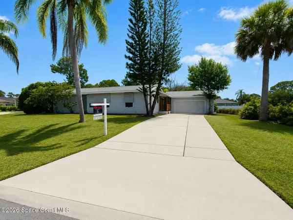 581 Borraclough Avenue Nw, Palm Bay, FL 32907