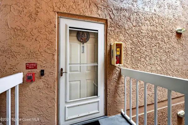 997 Sonesta Avenue Ne #202, Palm Bay, FL 32905