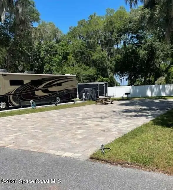 25075 NE 143rd Place, Fort McCoy, FL 32134