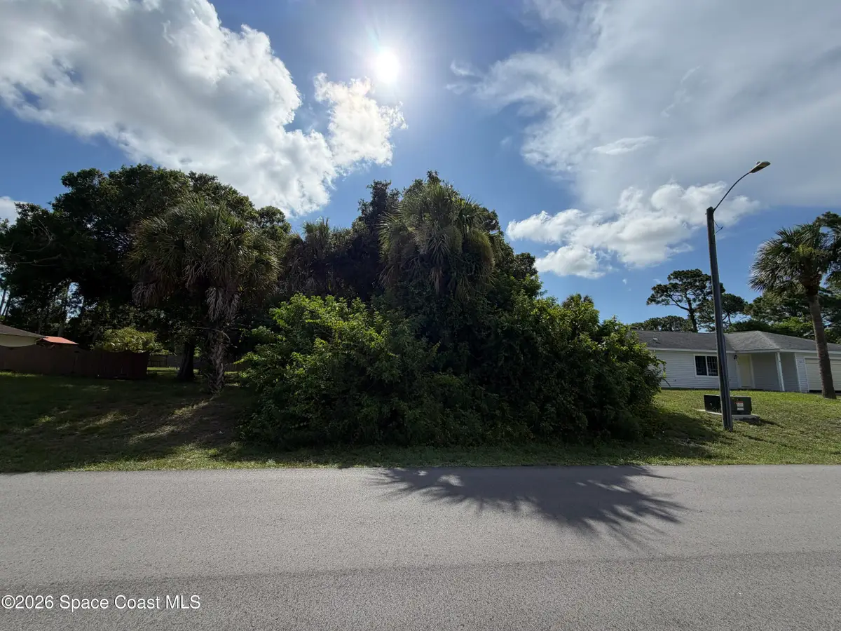 138 Hearthside Avenue Nw, Palm Bay, FL 32907 - #1