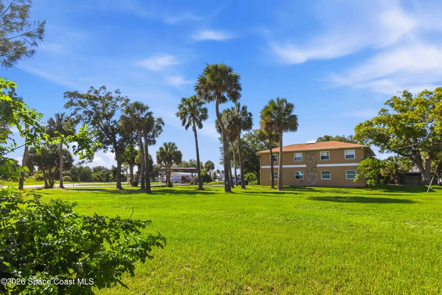 204 W Avenue B, Melbourne, FL 32901 - #3