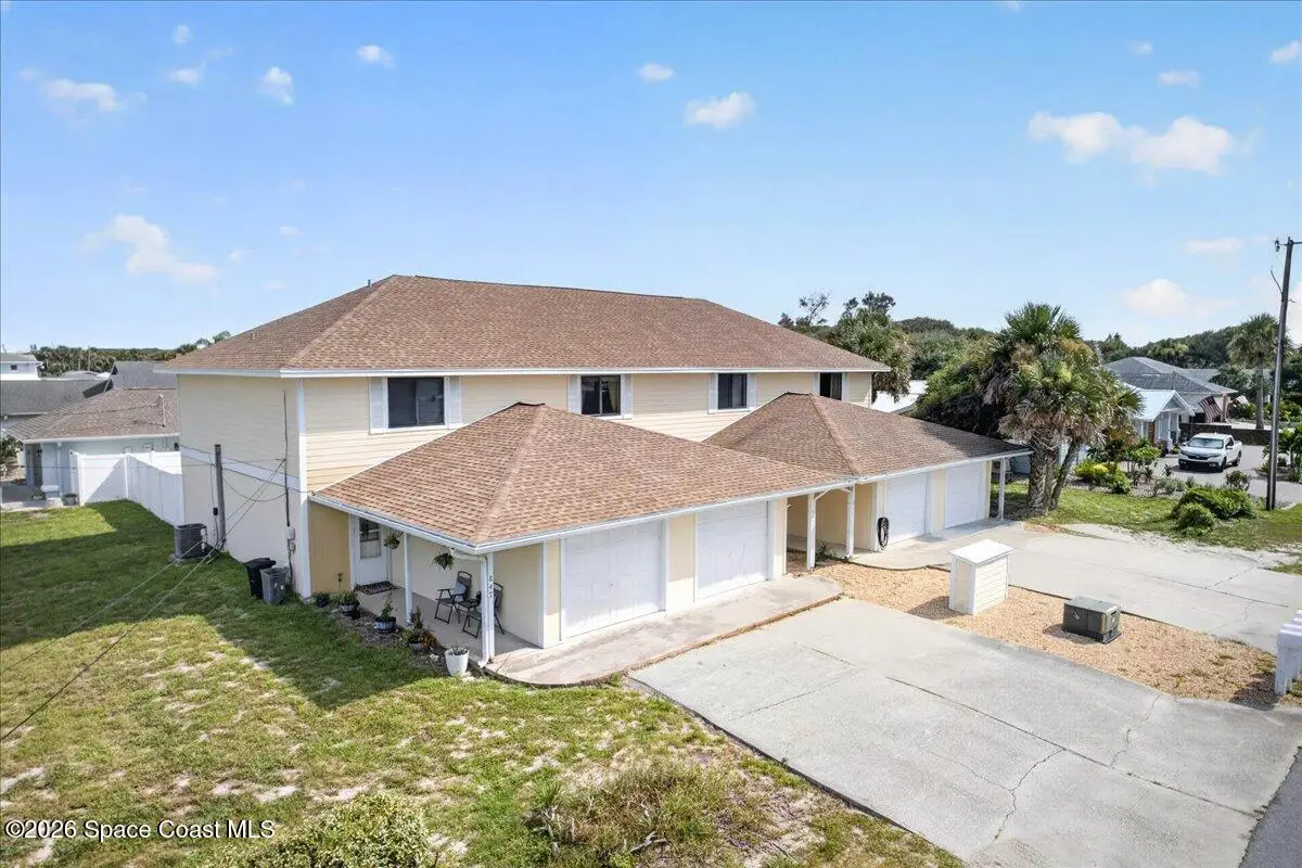 841 E 14th Avenue, New Smyrna Beach, FL 32169 - #1
