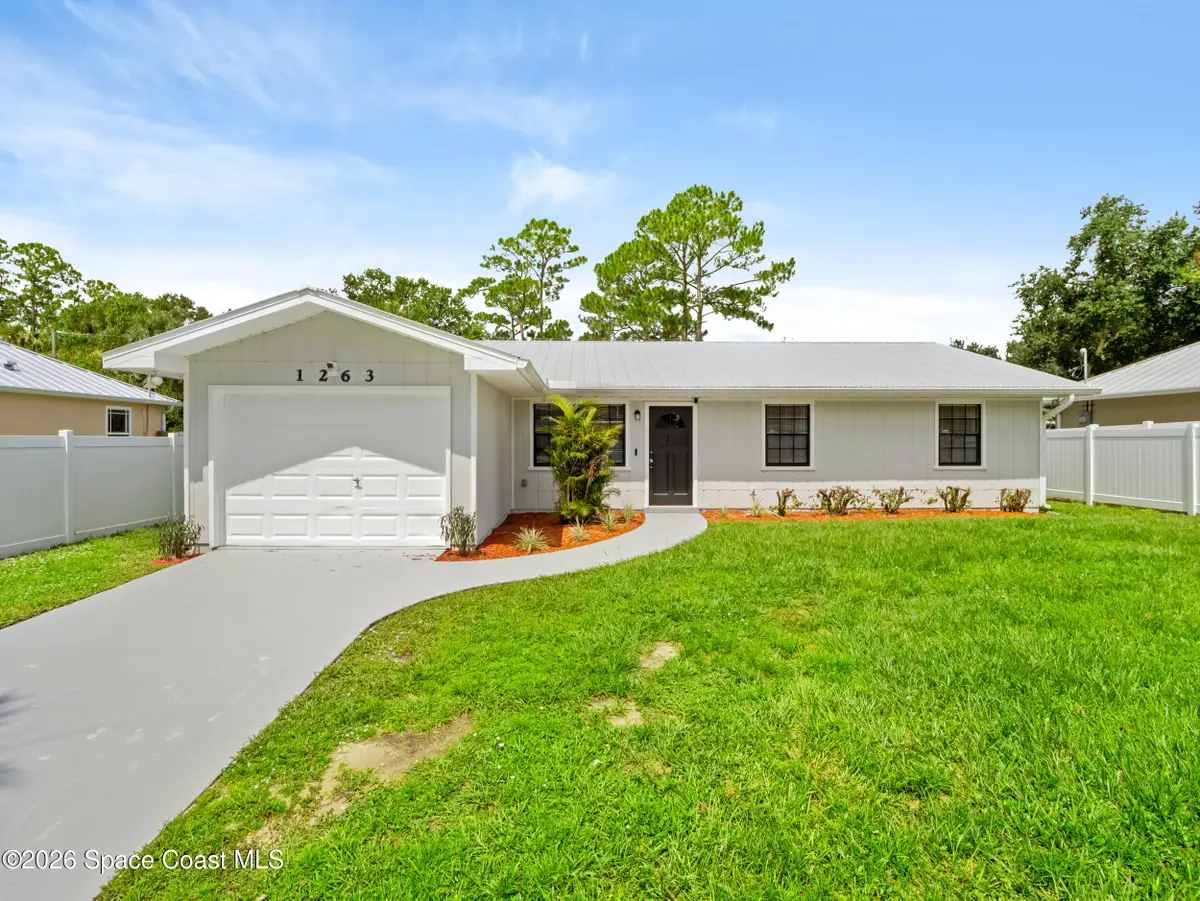1263 37th Avenue Sw, Vero Beach, FL 32968 - #1