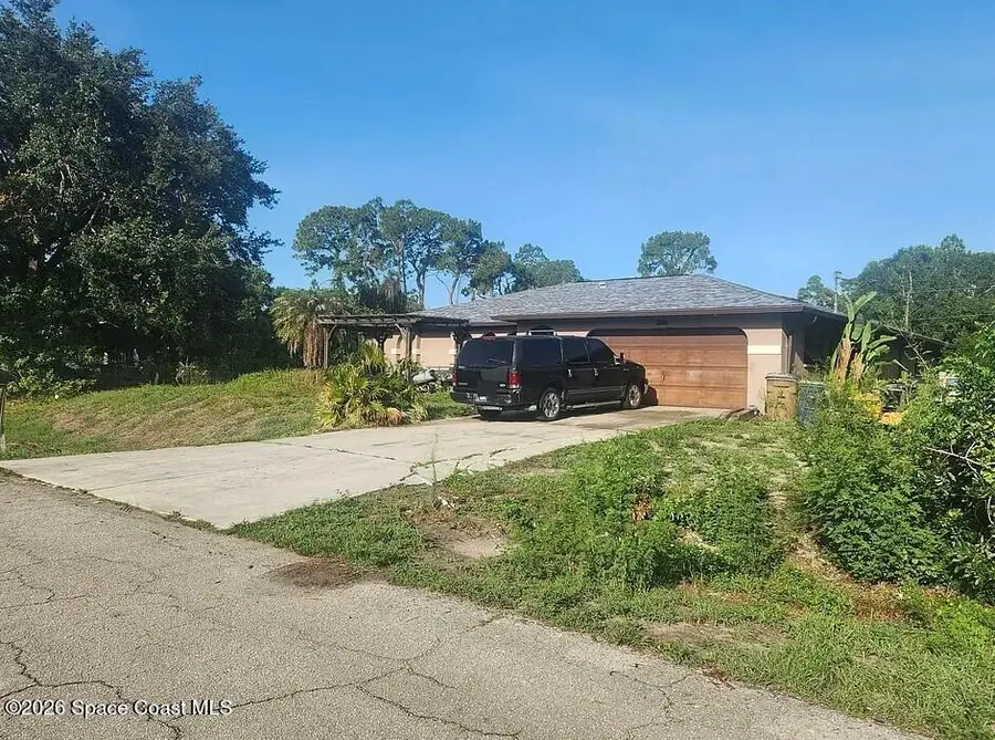 317 Hamilton Avenue, Lehigh Acres, FL 33936 - #2