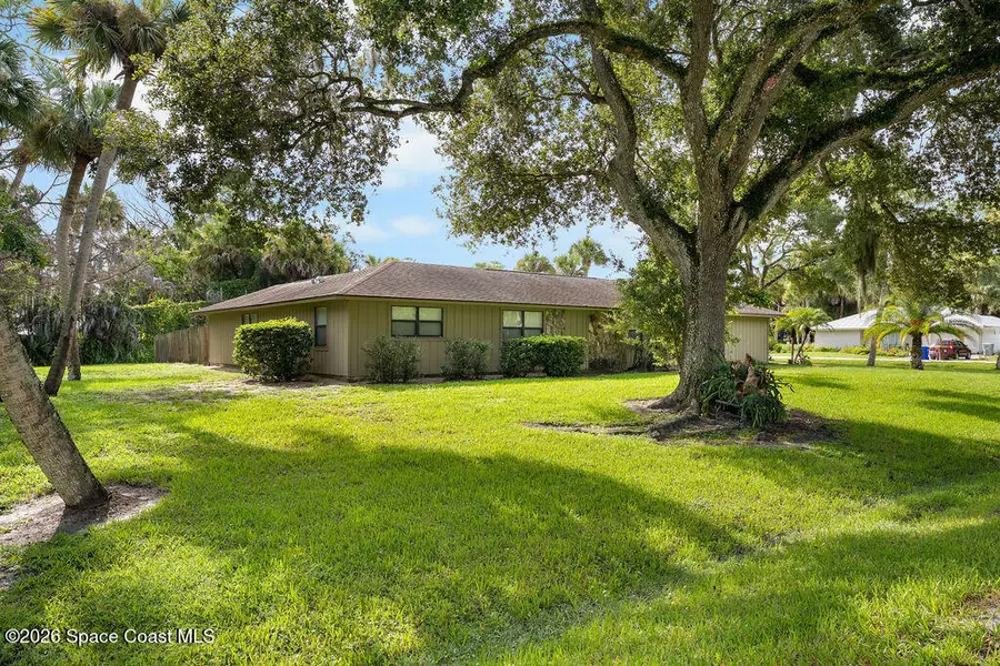 3596 12th Street Sw, Vero Beach, FL 32968 - #3