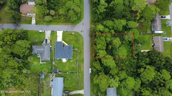 1102 Ivanhoe Street Nw, Palm Bay, FL 32907