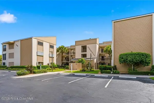 6165 S Mirror Lake Drive #106, Sebastian, FL 32958