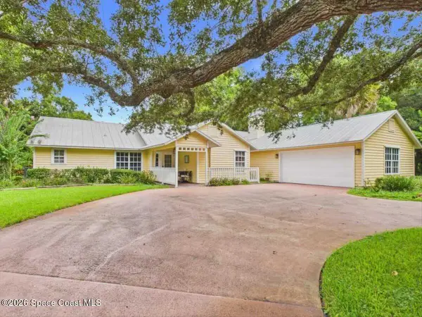 2065 Cortez Avenue, Vero Beach, FL 32960