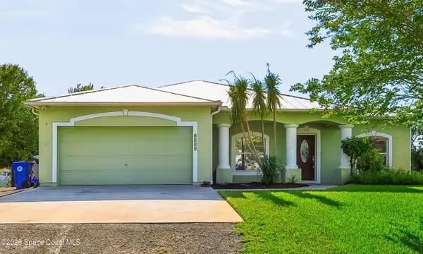8085 100th Court, Vero Beach, FL 32967
