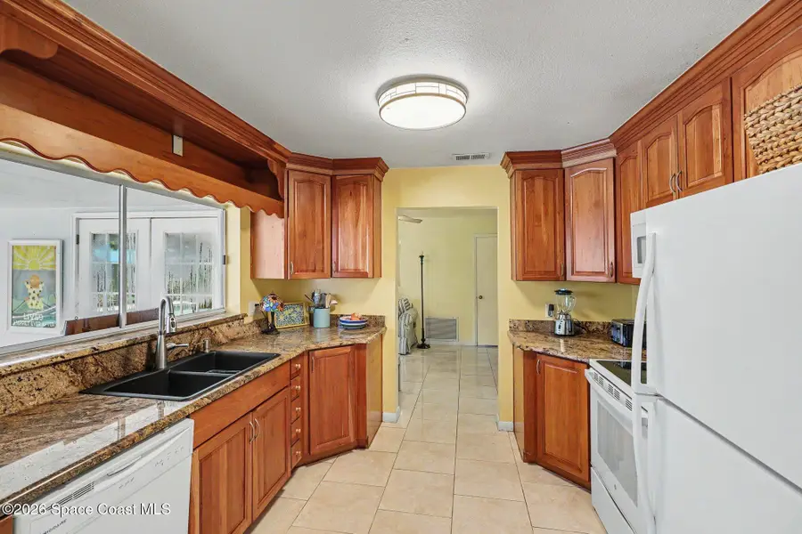575 Glenwood Avenue, Satellite Beach, FL 32937 - #3