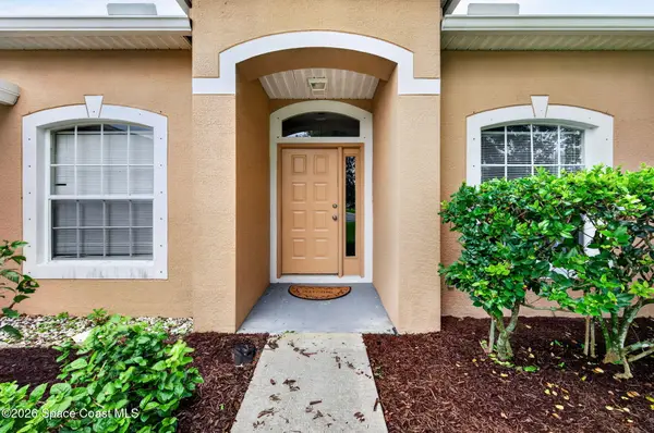 903 Del Mar Circle, West Melbourne, FL 32904
