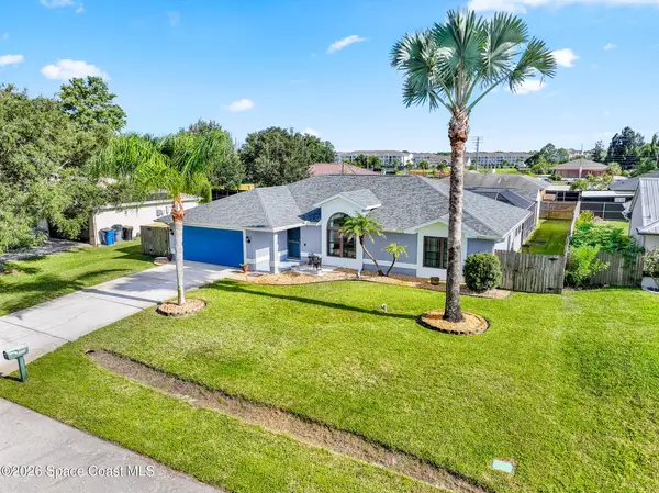 960 Fairhaven Street Ne, Palm Bay, FL 32907