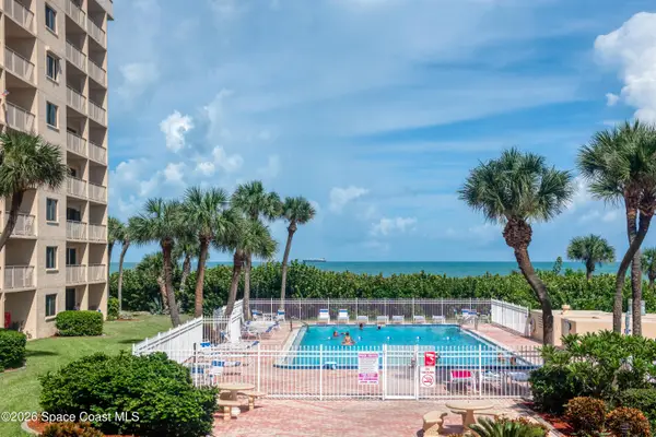 7520 Ridgewood Avenue #208, Cape Canaveral, FL 32920