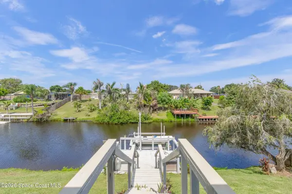 889 Vance Circle Ne, Palm Bay, FL 32905